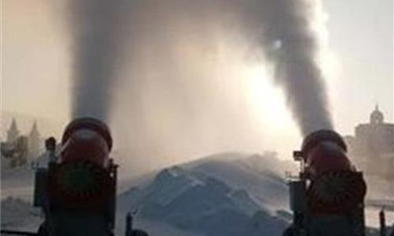 滑雪设备原料上都是使用进口的材料