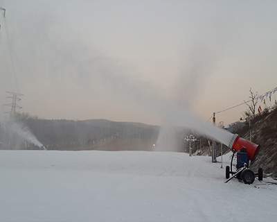 滑雪场造雪机滤网箱保证喷嘴系统的稳定